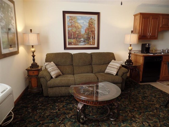 Building Photo - Furnished, All Utilities, HBO & Internet Paid