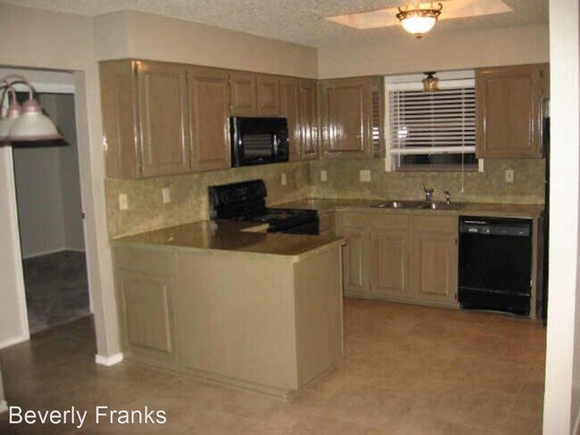 Foto del edificio - 3 br, 2 bath House - 1153 Parkhill Ave