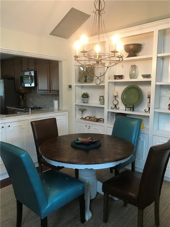 Foto del edificio - 266 Moss Oak Ln