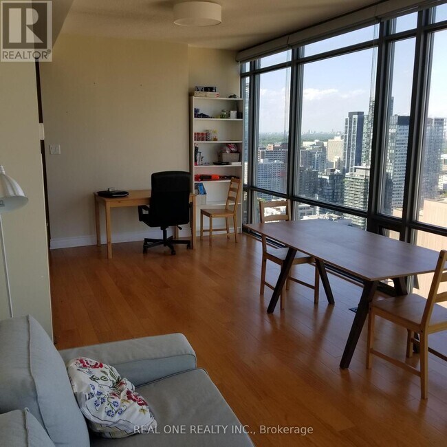 Photo du bâtiment - 38 Grenville St