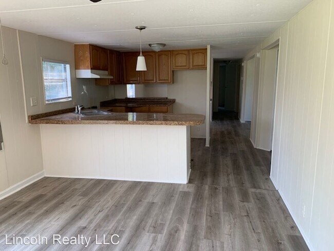 Foto del edificio - 3 br, 2 bath House - 6666 Union Road*