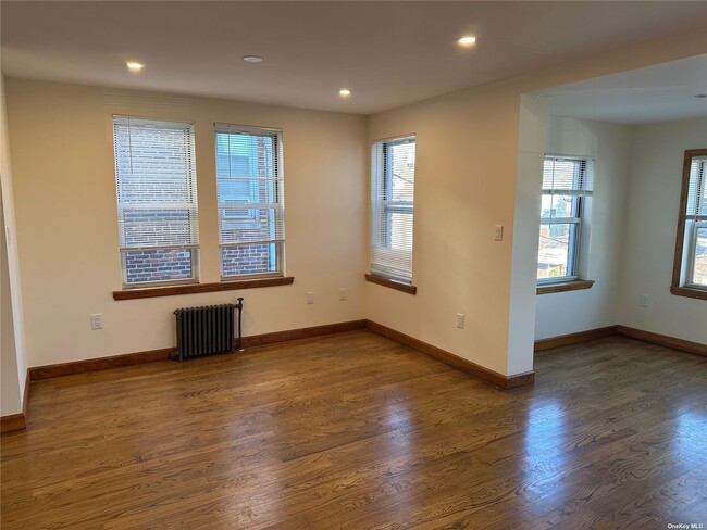 Building Photo - 6133 Delafield Ave
