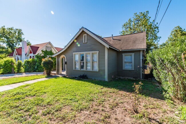 Foto del edificio - CHARMING 1930's COTTAGE