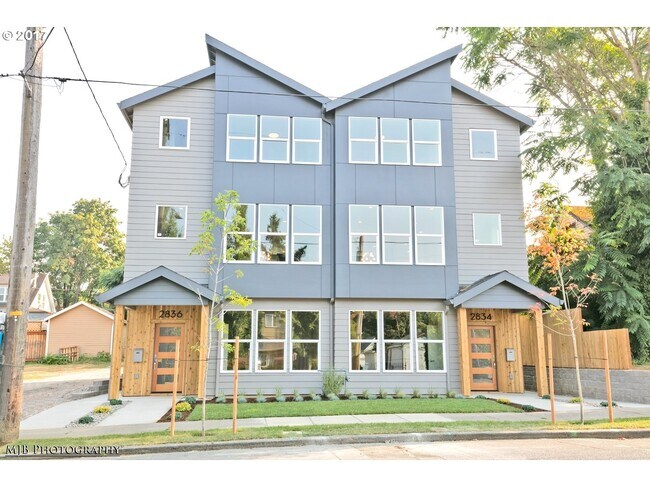 Foto del edificio - 2834 NE Killingsworth St