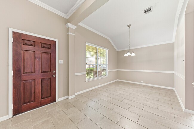 Foto del edificio - 731 Pickett Hill Ln