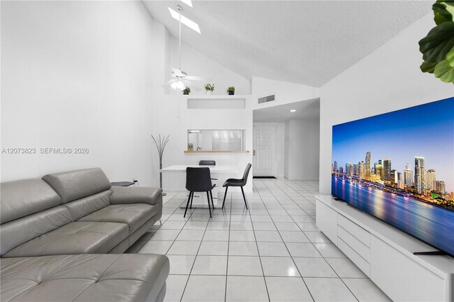 Building Photo - 12990 SW 88th Ln