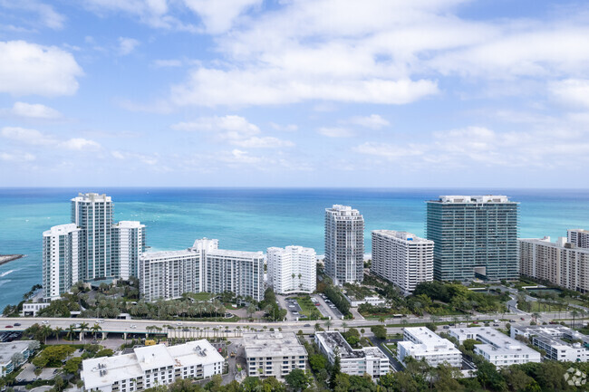 Foto aérea - Carlton Terrace Condominium