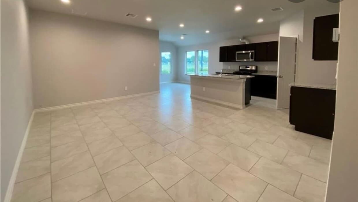 Foto del edificio - New Construction Home Move in Ready!