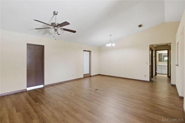 Building Photo - 3632 N Honeylocust Dr