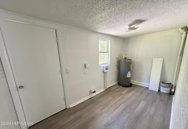 Foto del edificio - 2173 W 14th St