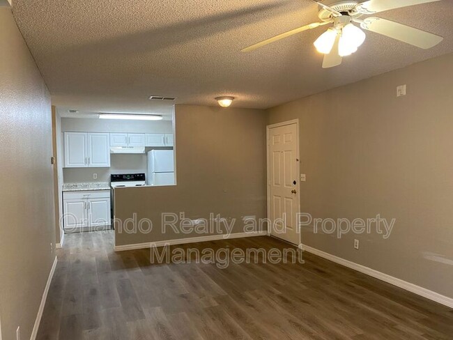 Foto del edificio - 1051 S Hiawassee Rd