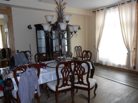 Interior Photo - 1231 11th Ave