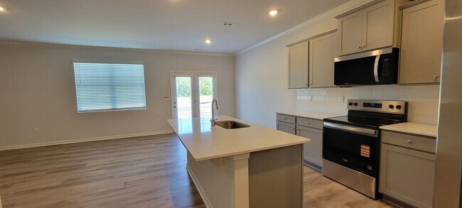 Foto del edificio - 23 Berryville Dr