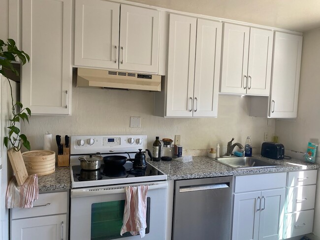 Photo - 825 Camden Ave House