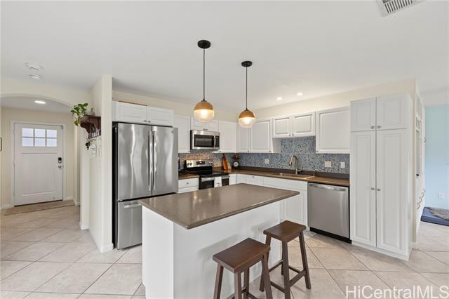 Building Photo - 91-1283-1283 Kaileolea Dr
