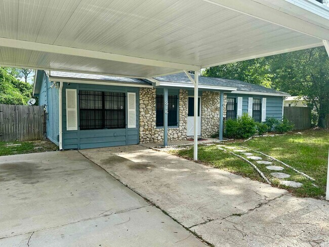 Building Photo - 816 Flagg St
