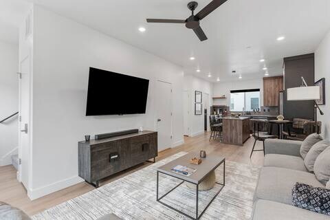 Foto del edificio - 765 N 400 W