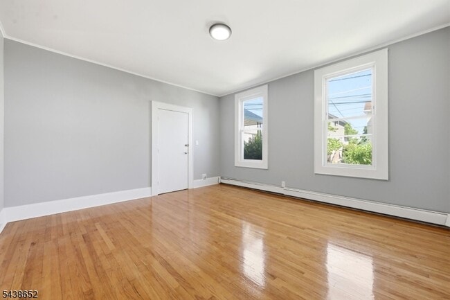 Building Photo - 508 2nd St