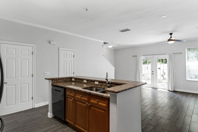 Building Photo - 339 Vanguard Point