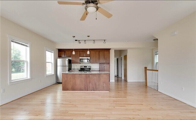 Foto del edificio - 1325 Porter St