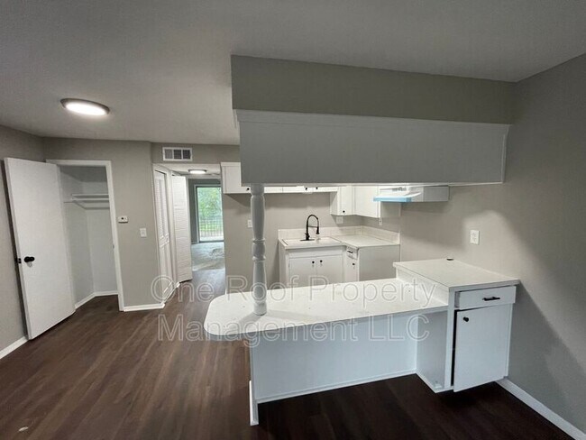 Foto del edificio - 3113 Barnett Ave