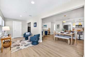 Building Photo - 153 Vista Hermosa Cir