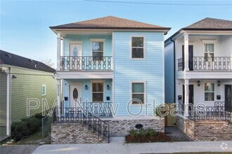 Building Photo - 2230 Bienville St