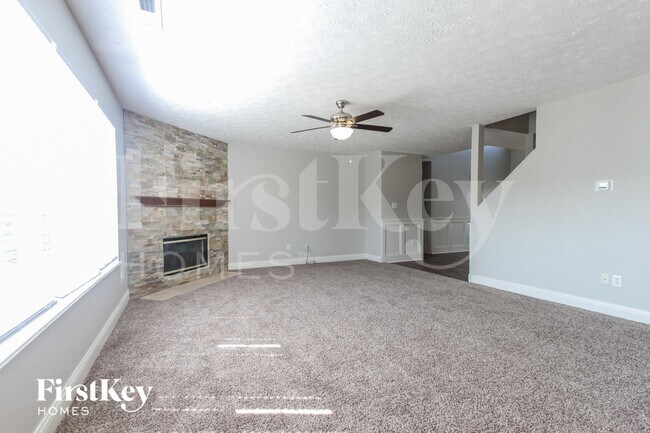 Foto del edificio - 6009 Copeland Lakes Dr