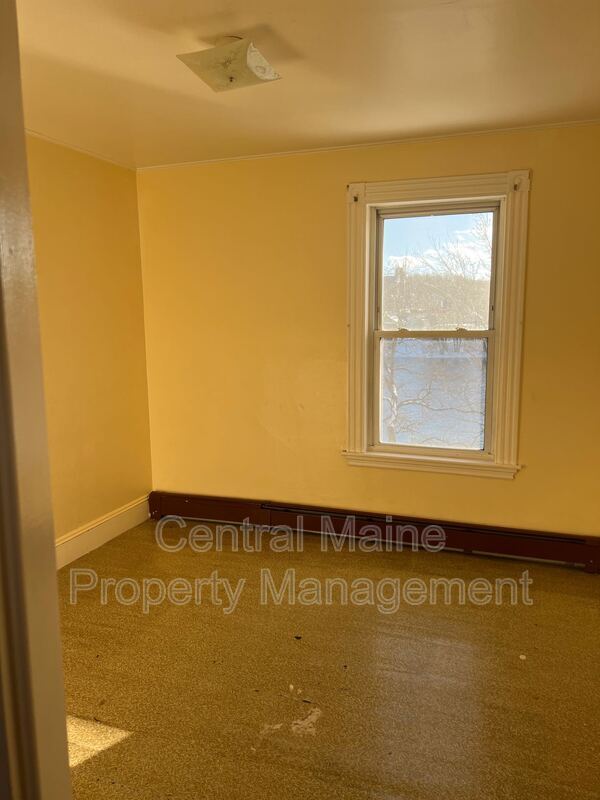 Building Photo - 53 River St