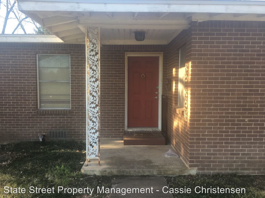 Foto principal - 3 br, 1.5 bath House - 1901 Brentwood St.