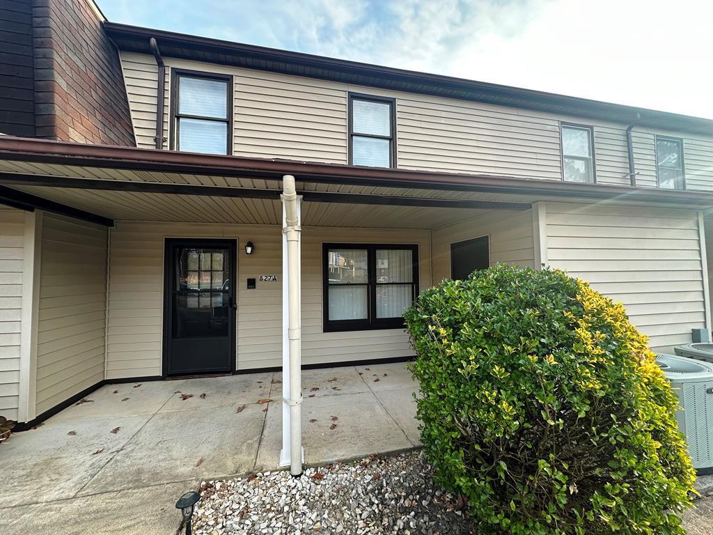 Foto principal - 827A Springfield Rd