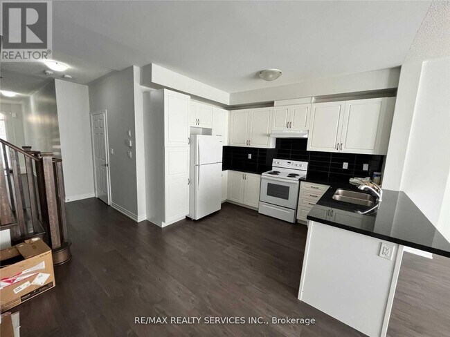 Building Photo - 344 Bonnieglen Farm Blvd