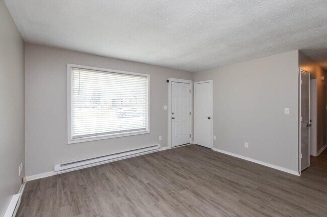 Building Photo - 9410 Meadowlark Dr