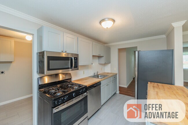 Building Photo - 550 Augdon Dr