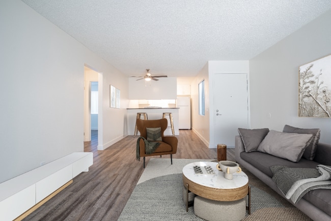 Building Photo - 320 Smilax Rd