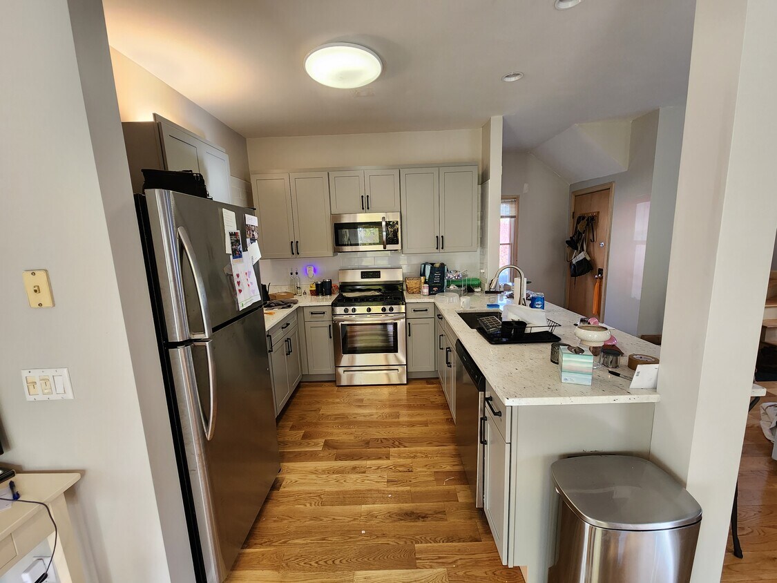 22 Drinkwater Ave, Braintree, MA 02184 Townhome Rentals in Braintree