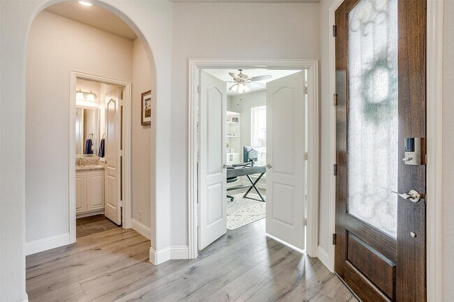 Foto del edificio - 458 Mesquite Grove Rd