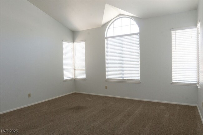 Building Photo - 4709 Victoria Beach Way