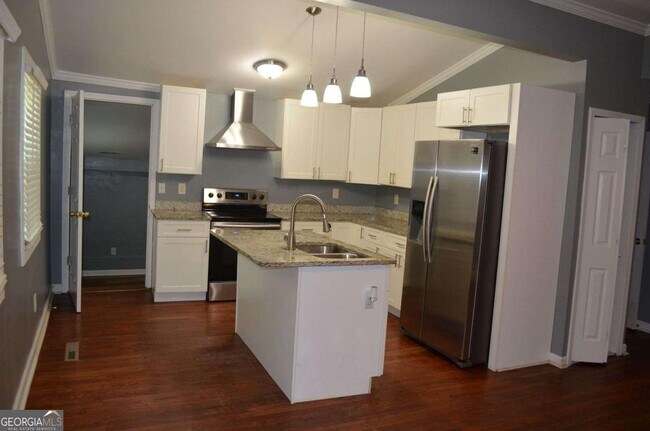 Foto del edificio - 3095 McKenzie Rd
