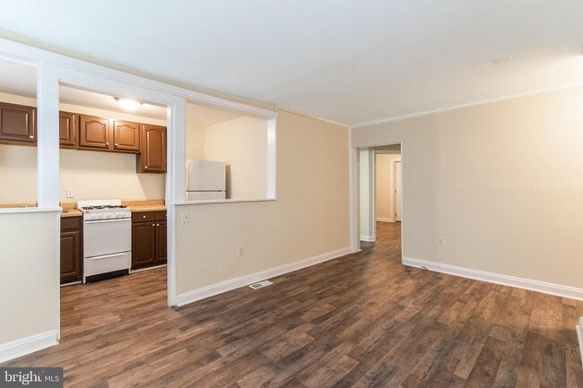 Building Photo - 5424 Belle Vista Ave