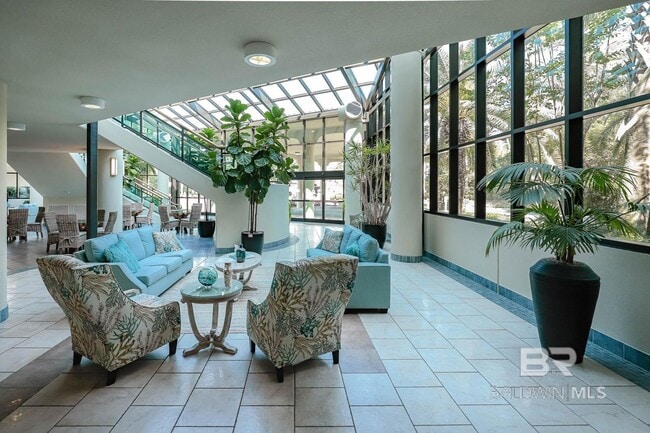 Foto del edificio - 27580 Canal Rd