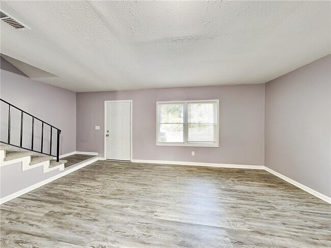 Building Photo - 1829 Whitehall Forest Ct SE