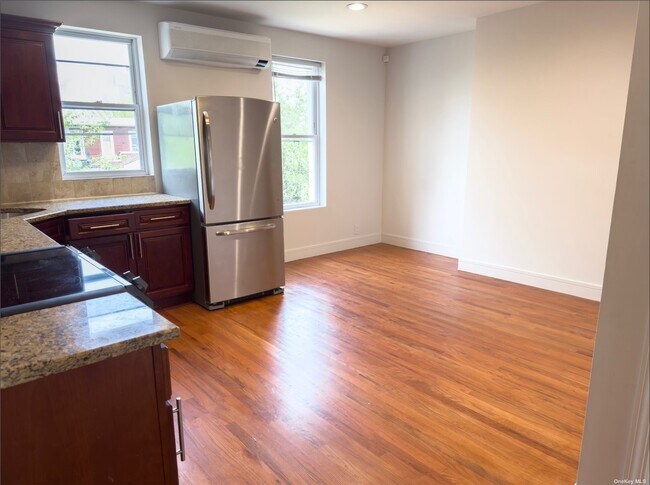 Building Photo - 1121 Lafayette Ave