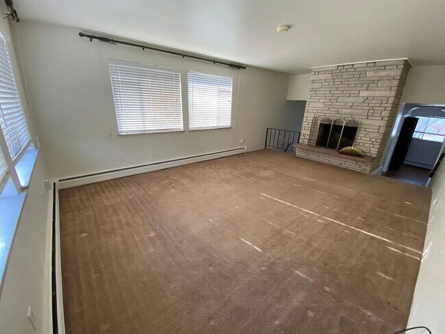 Foto del edificio - 5290 W Plymouth Dr