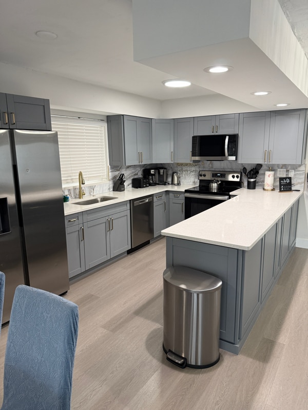 Building Photo - 405 Hendricks Isle