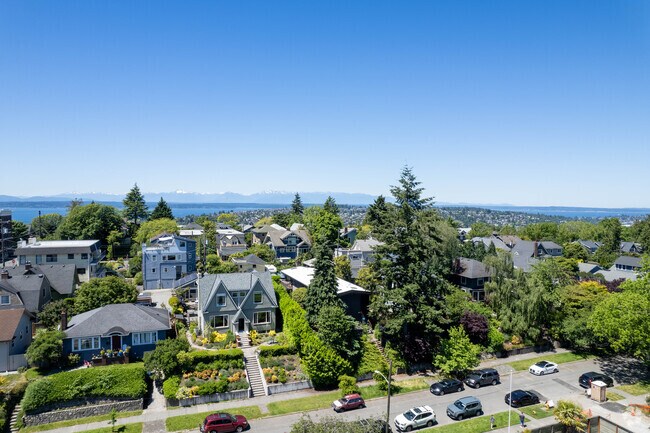 Exterior - 1519 5th Ave W