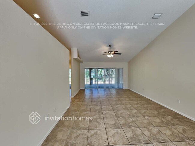 Foto del edificio - 3727 61st Dr E