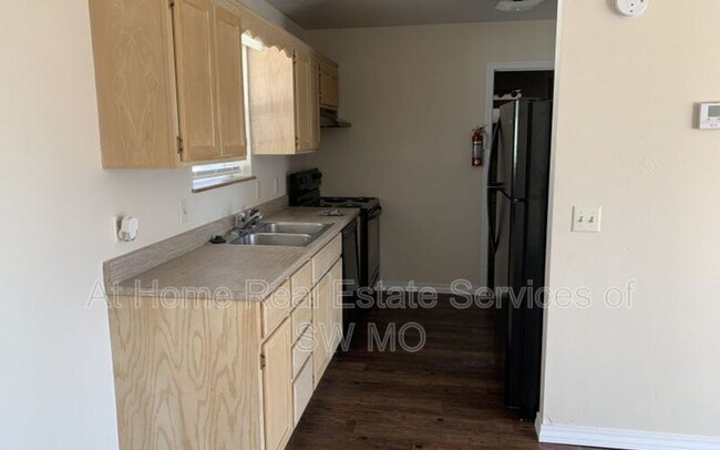 Foto del edificio - 3339 E Southern Hills Blvd