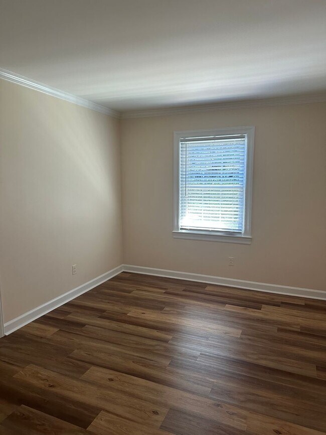 Foto del edificio - 2650 Grosvenor Pl