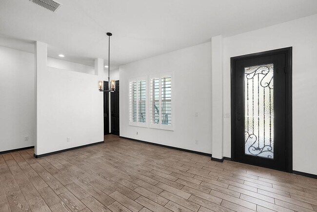 Building Photo - 369 W Glacier Bay Dr